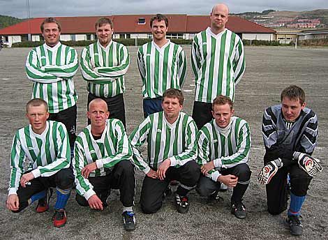 Fallom - Havorn, 06.05.2003. Kjartan Stokka, Roar Klungtveit, Svein Tore Eikeskog, Thomas Hagen Arne Jonassen, Bjørnar Nedrebø, Kjetil Klungtveit, Kjell Inge Øygard og Rune Todnem